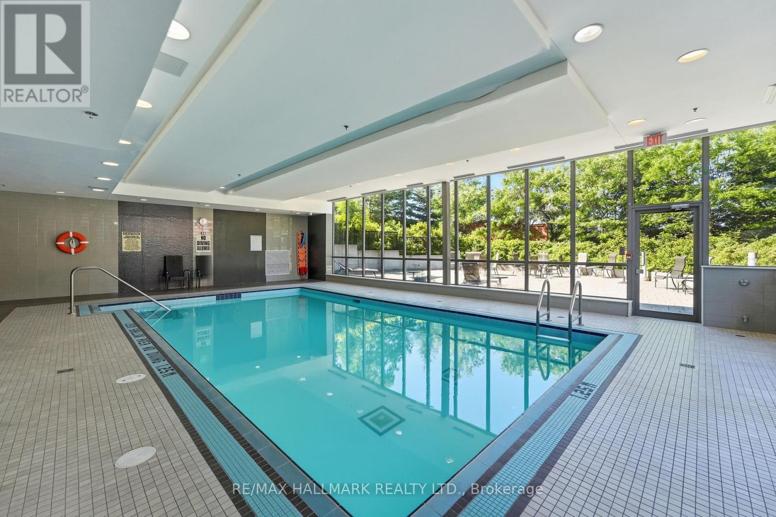 #417 120 DALLIMORE CIRCLE - 30