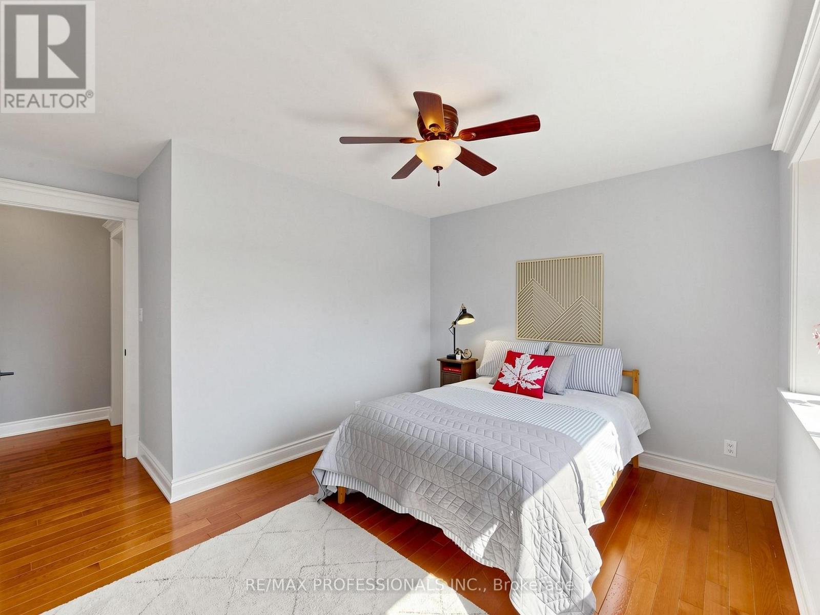 25 WALTHAM DRIVE - 19