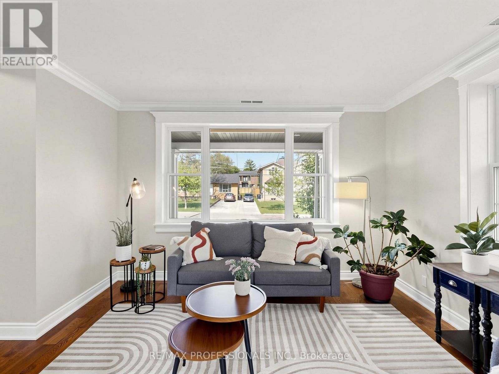 25 WALTHAM DRIVE - 2