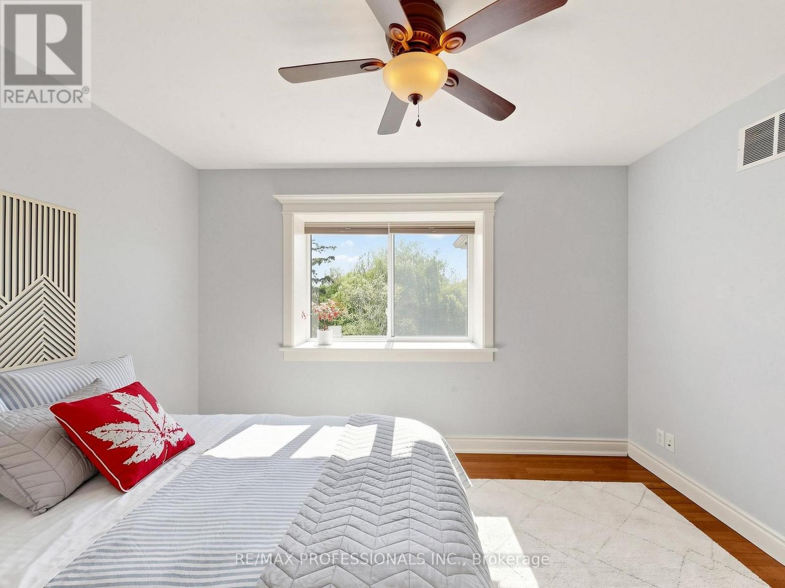 25 WALTHAM DRIVE - 20