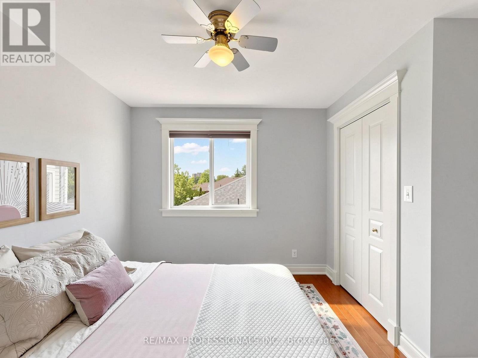25 WALTHAM DRIVE - 24