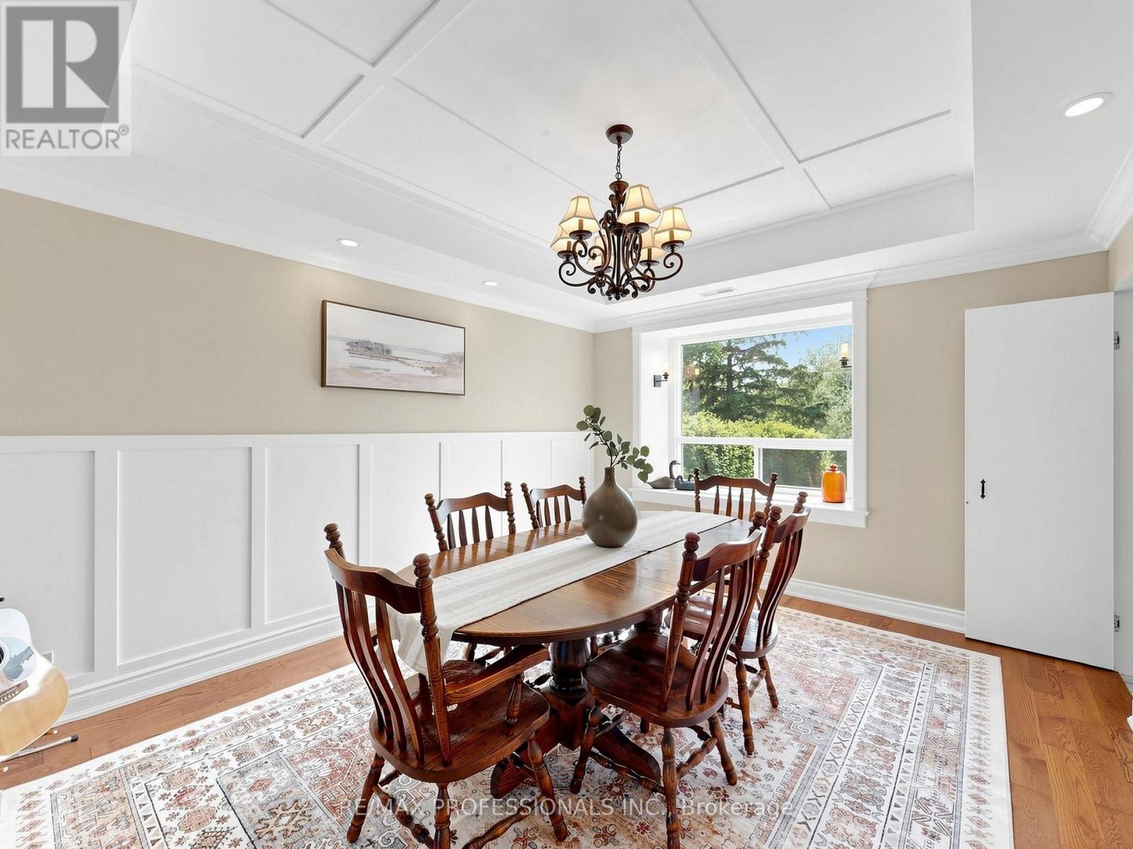 25 WALTHAM DRIVE - 5