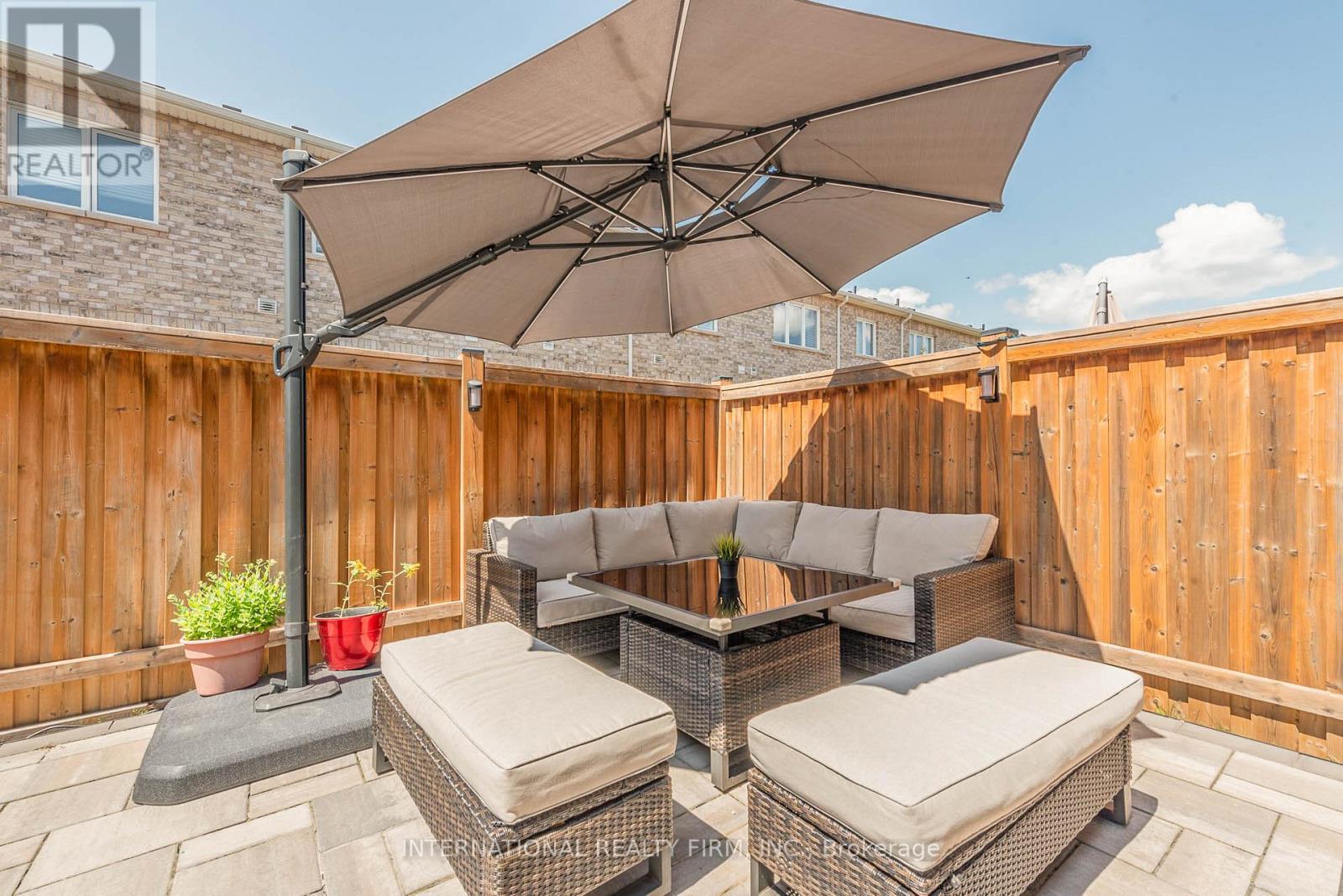 99 HUGUENOT ROAD - 36