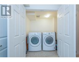 99 Huguenot Road, Oakville, ON L6H0M3 Photo 31