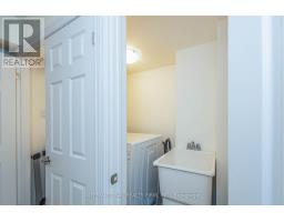 99 Huguenot Road, Oakville, ON L6H0M3 Photo 32