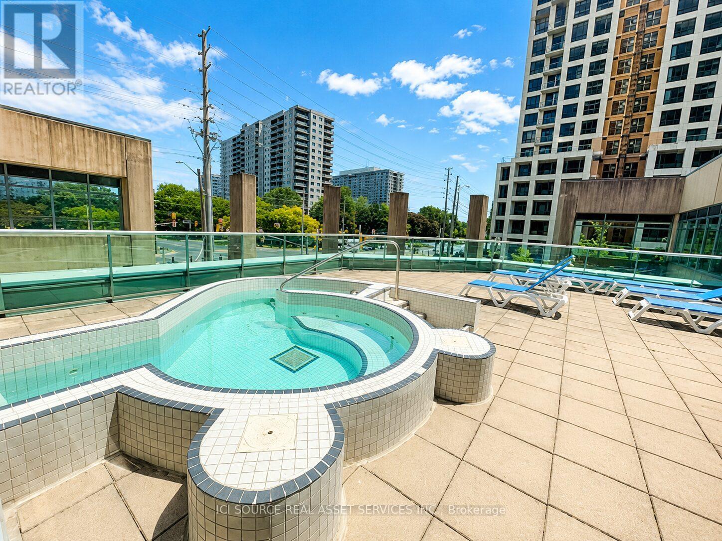 #607 33 ELM DRIVE W - 14