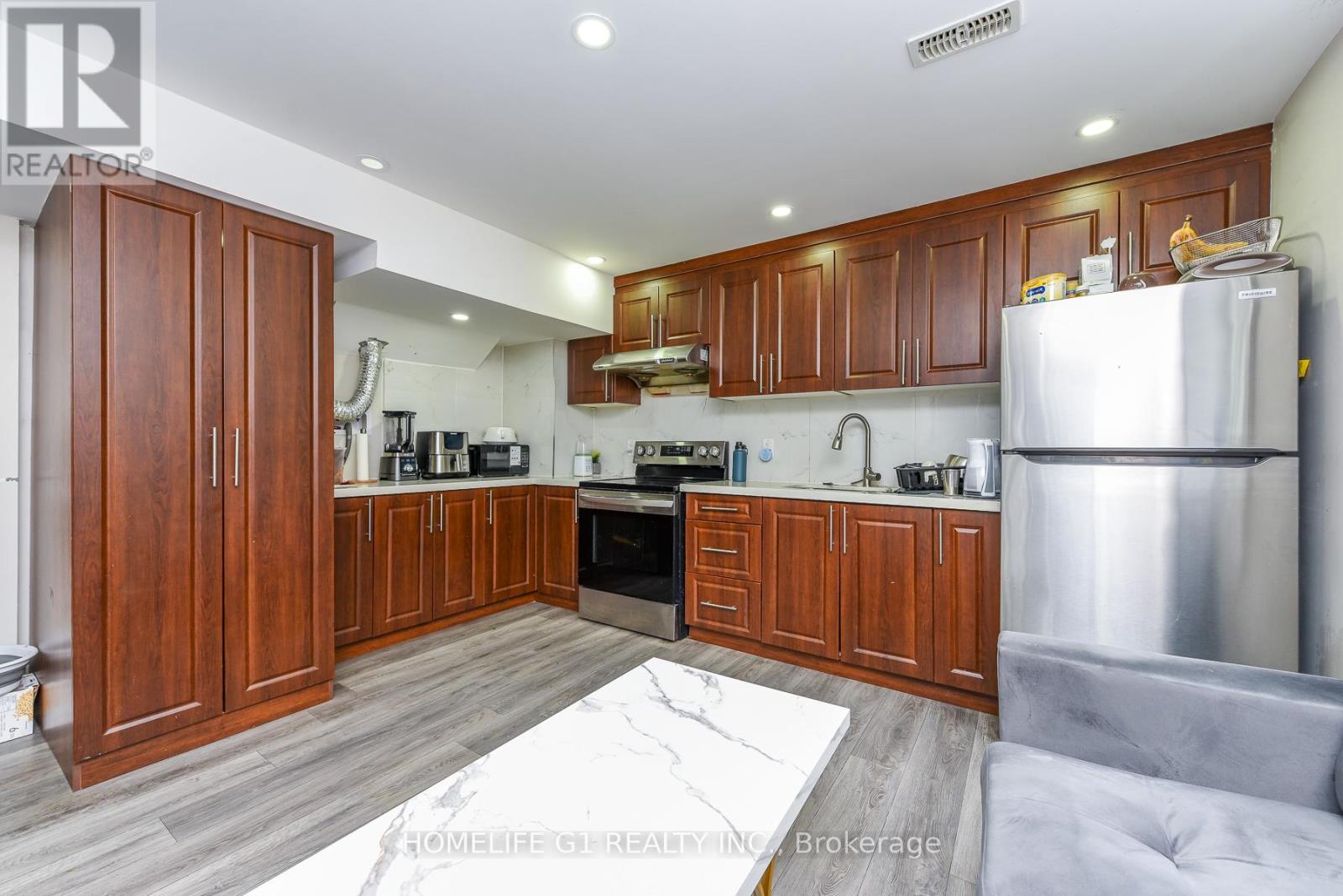 18 FASCINATION STREET - 23