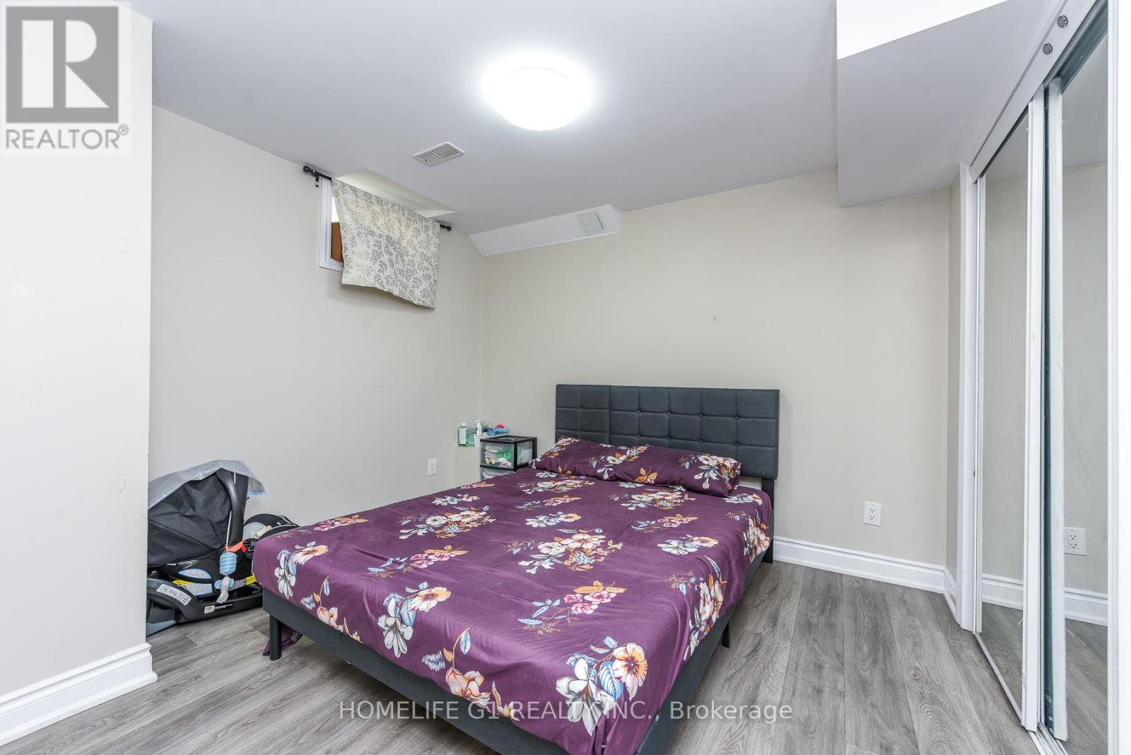 18 FASCINATION STREET - 26