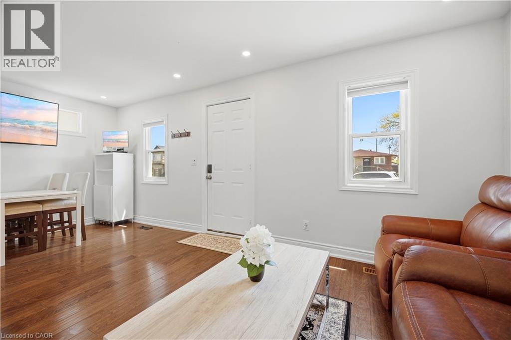 71 BELAND Avenue N - 22
