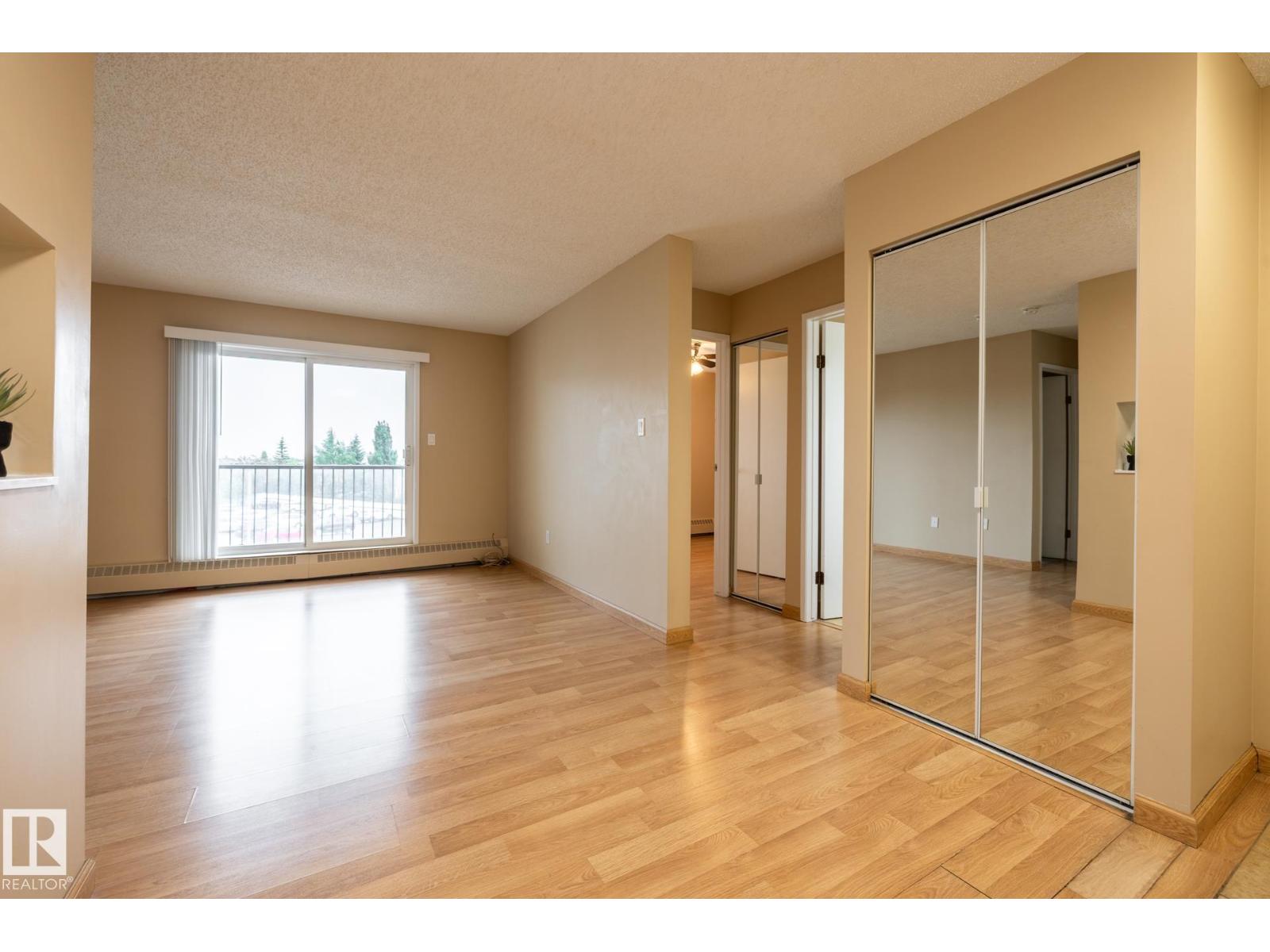 #324 6720 158 AV NW - 19