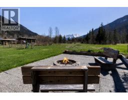 780 Green Road, Pemberton, BC V0N2L2 Photo 13