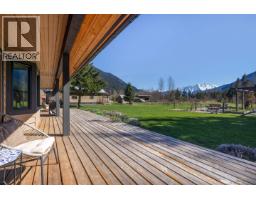 780 Green Road, Pemberton, BC V0N2L2 Photo 19