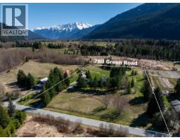 780 Green Road, Pemberton, BC V0N2L2 Photo 37