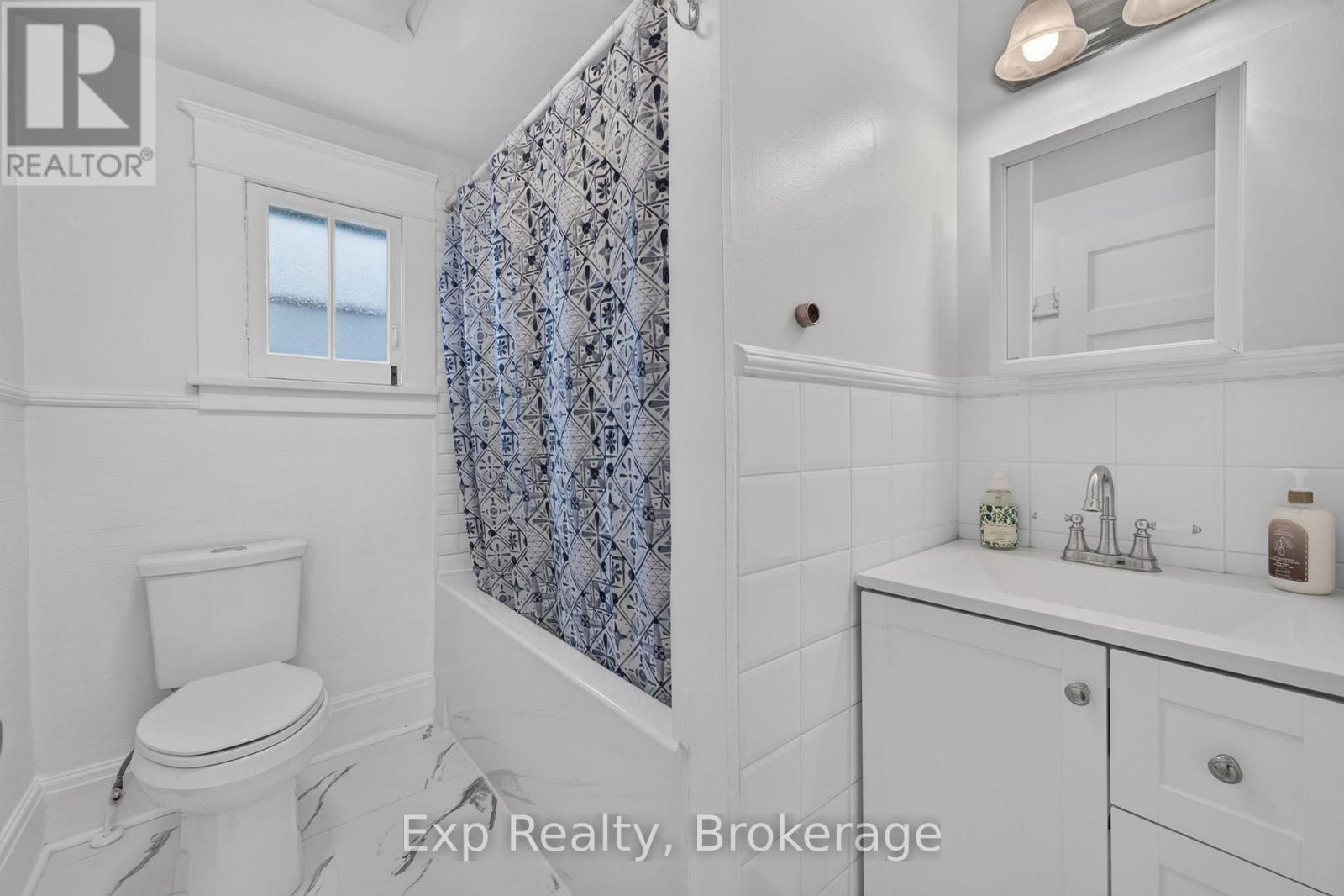 98 CEDAR STREET - 23