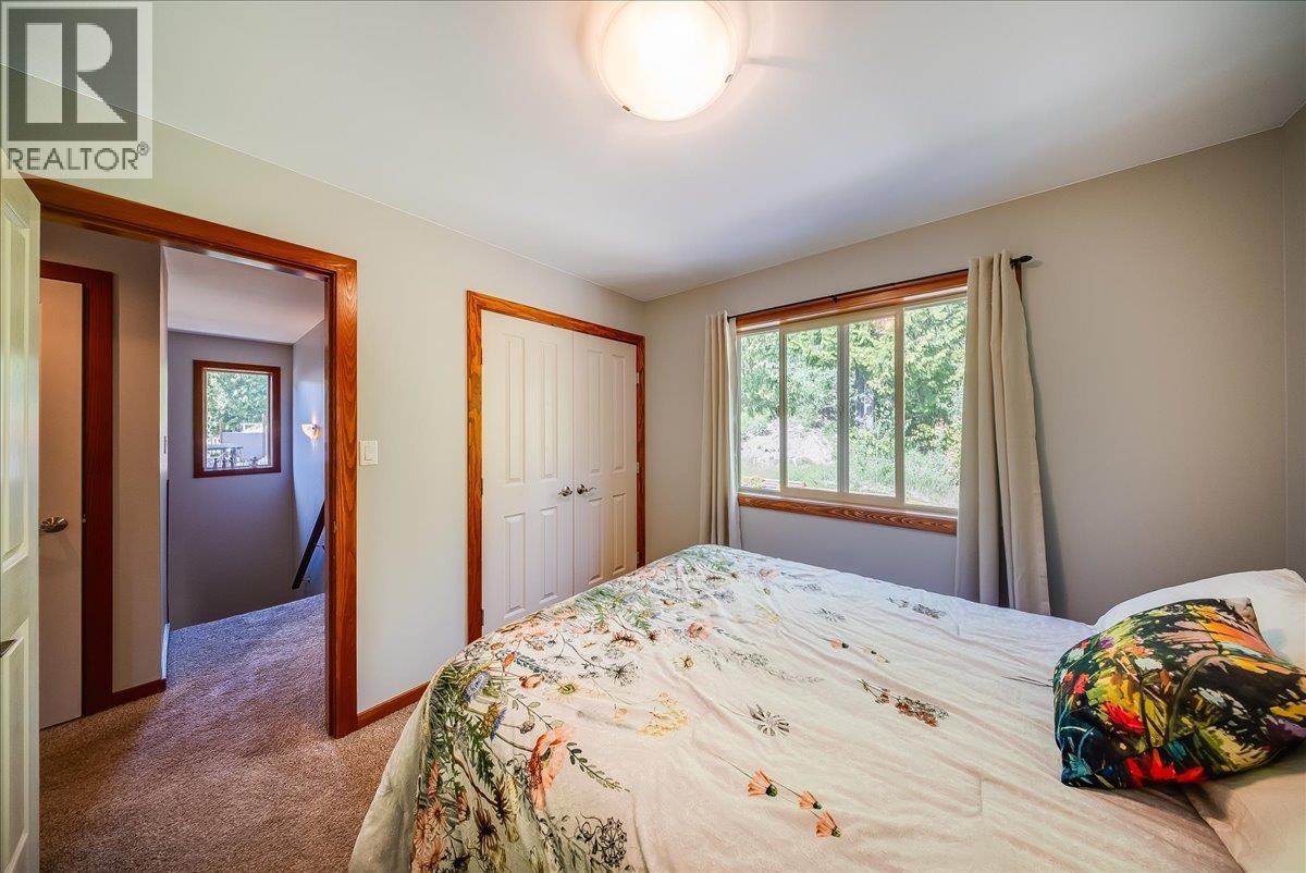 740 REDSTONE Drive - 29