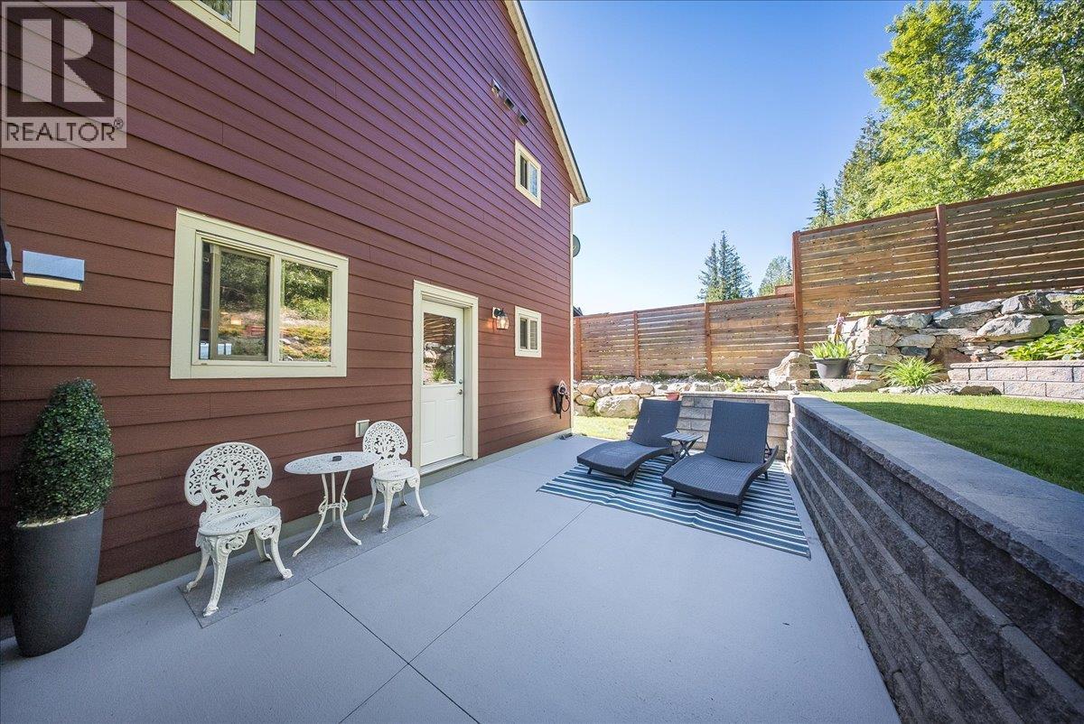 740 REDSTONE Drive - Image 17