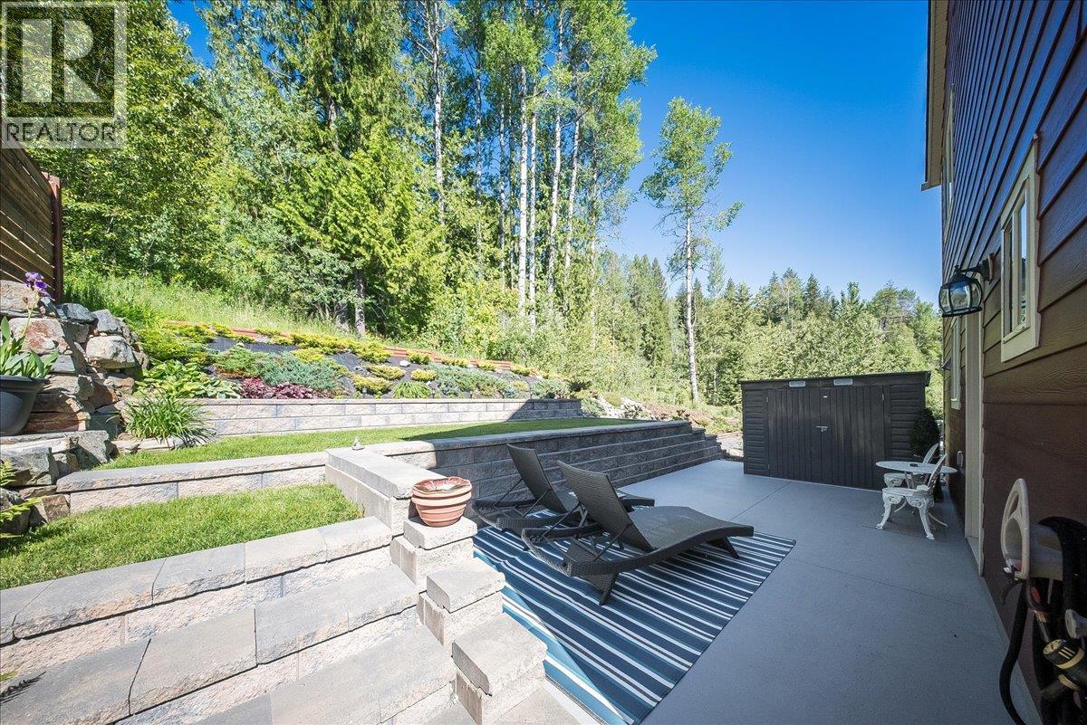 740 REDSTONE Drive - Image 18