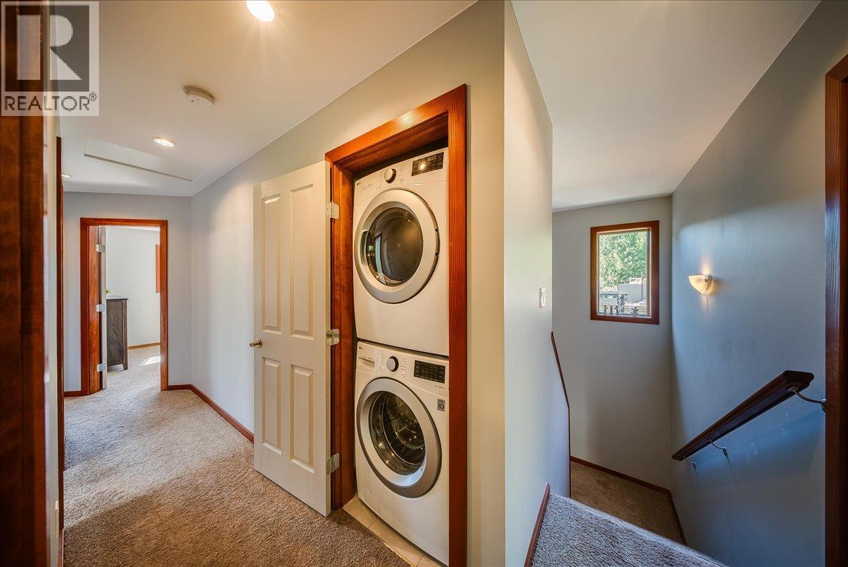 740 REDSTONE Drive - Image 27
