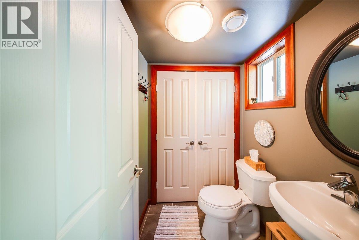 740 REDSTONE Drive - 24