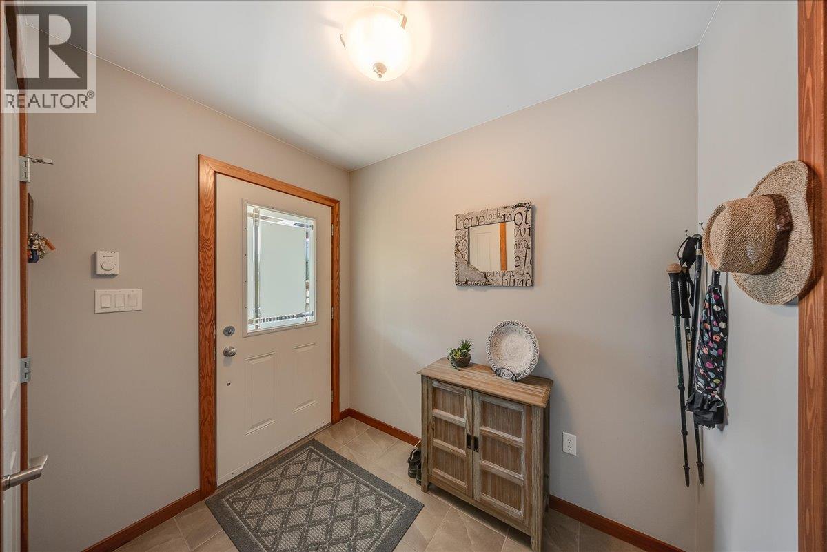 740 REDSTONE Drive - 9
