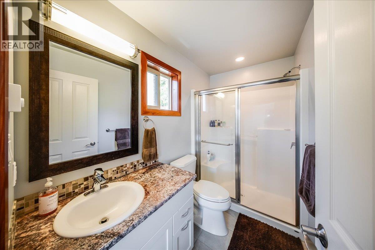 740 REDSTONE Drive - Image 37