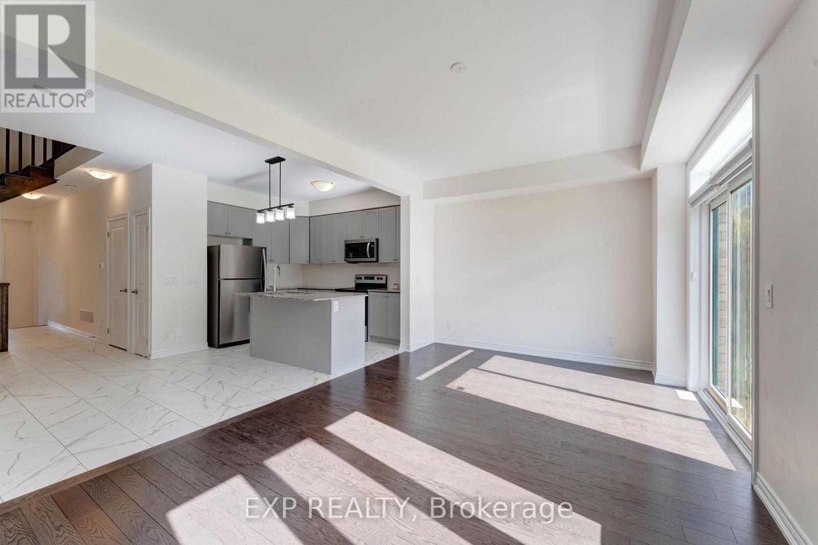 8 ROYWOOD STREET - 16