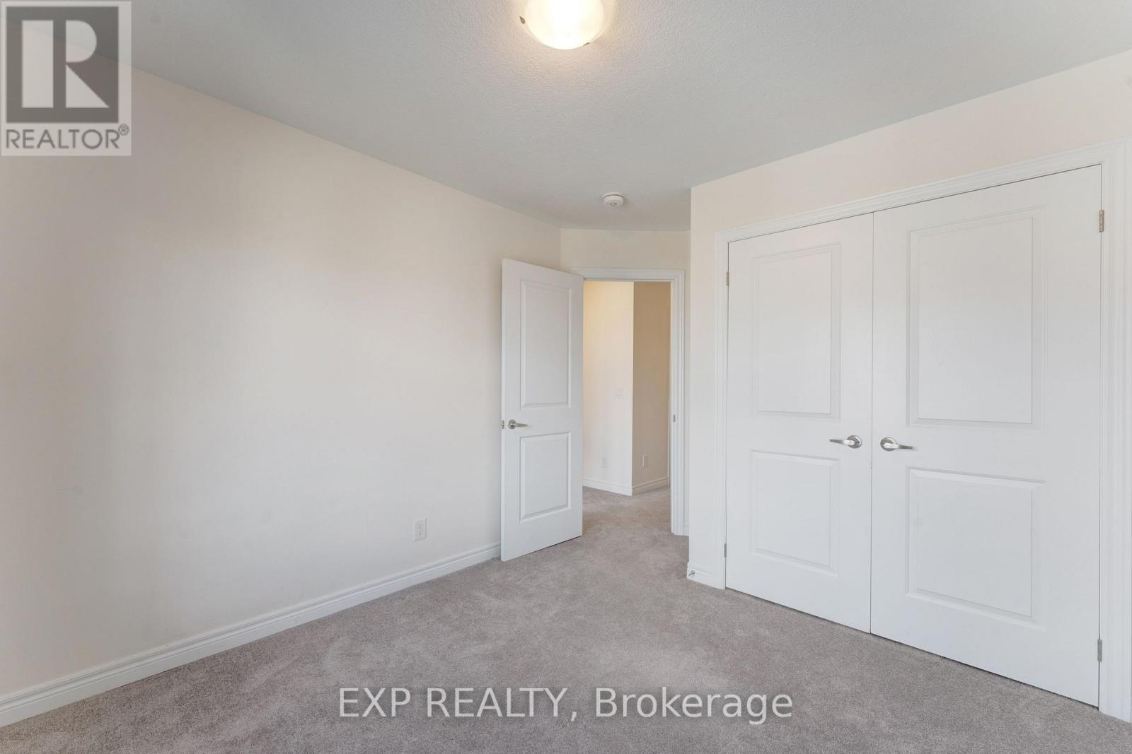 8 ROYWOOD STREET - 26