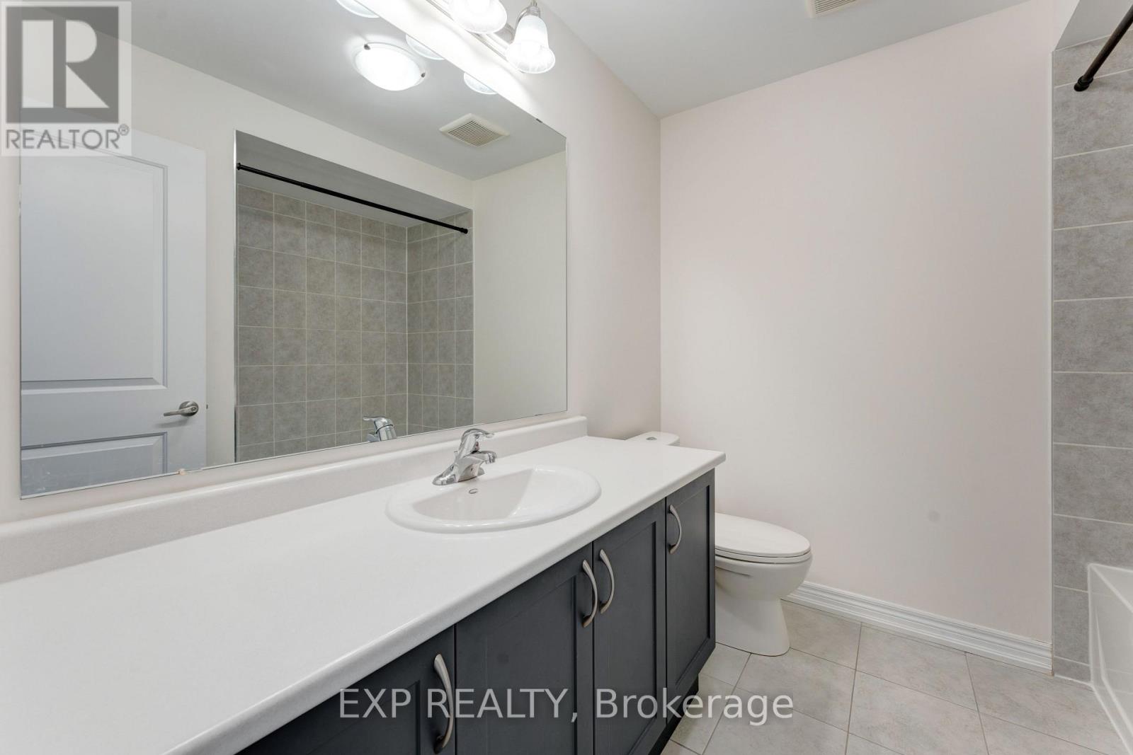 8 ROYWOOD STREET - 27