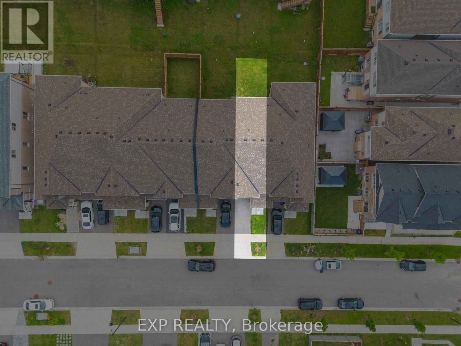 8 ROYWOOD STREET - 3
