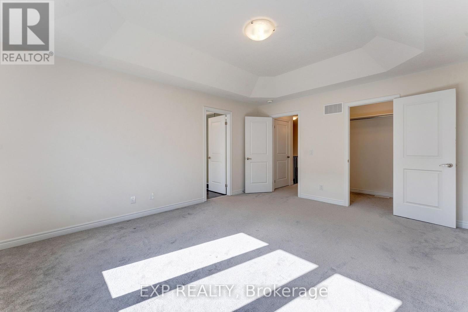 8 ROYWOOD STREET - 33