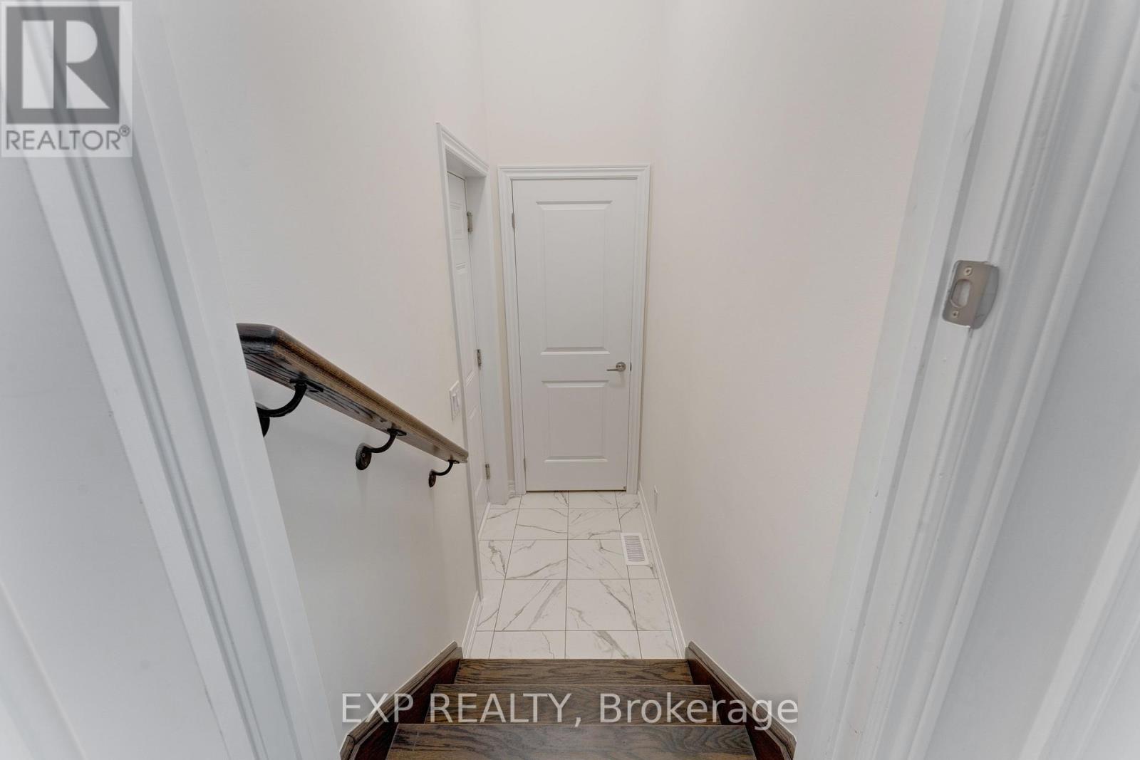 8 ROYWOOD STREET - 37