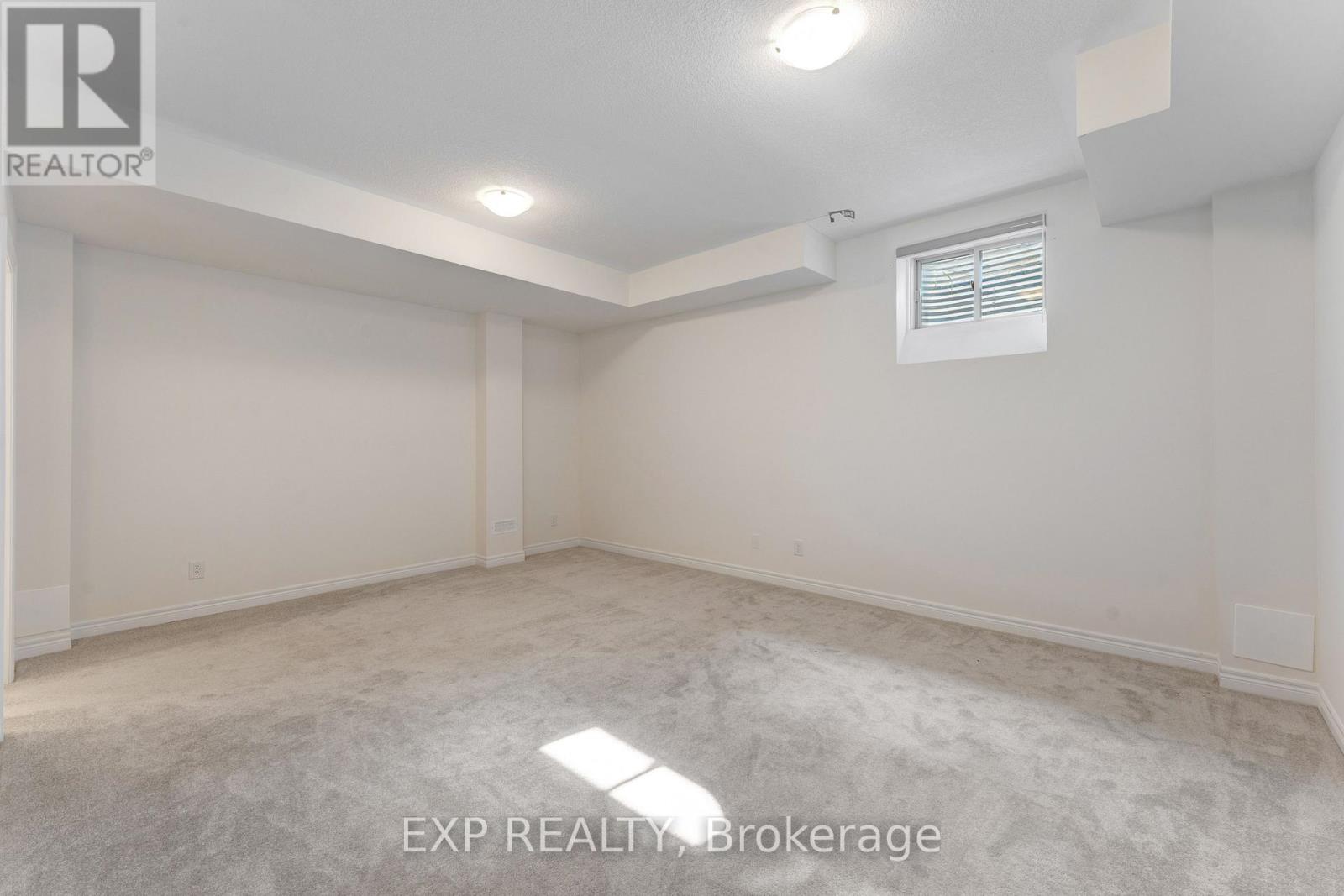 8 ROYWOOD STREET - 39