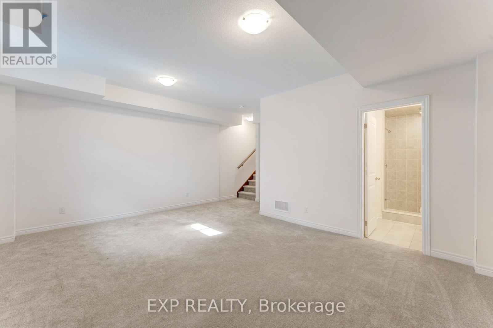 8 ROYWOOD STREET - 40