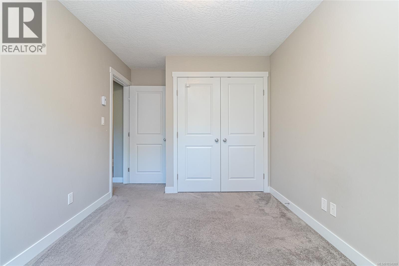 #20 3050 Sherman Rd - 18