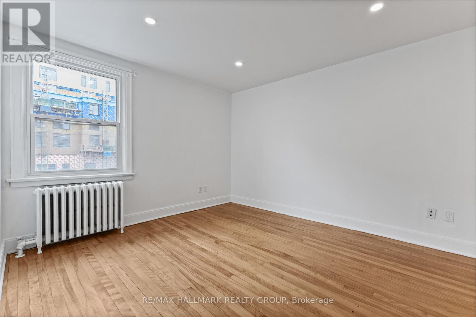 455 METCALFE STREET - 24