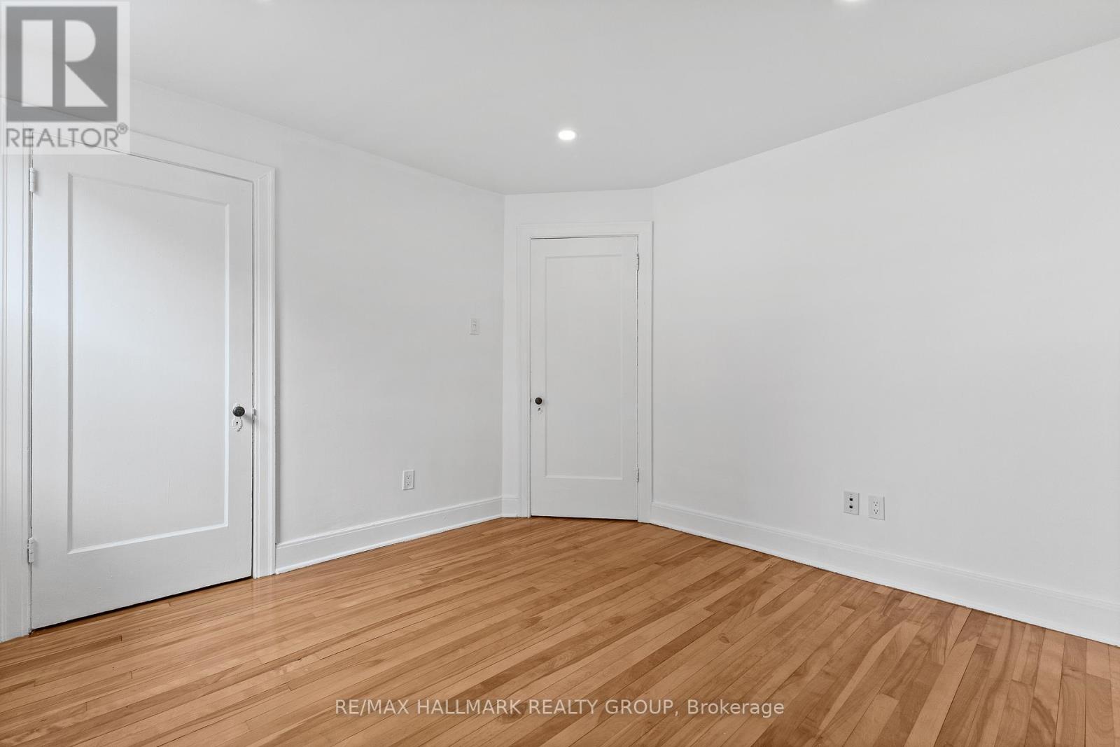 455 METCALFE STREET - 27