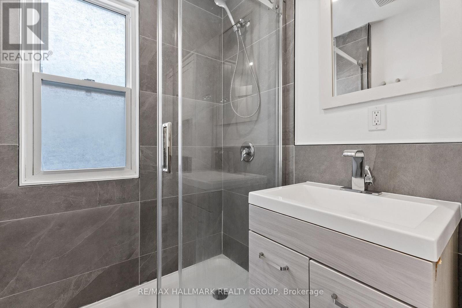 455 METCALFE STREET - 28