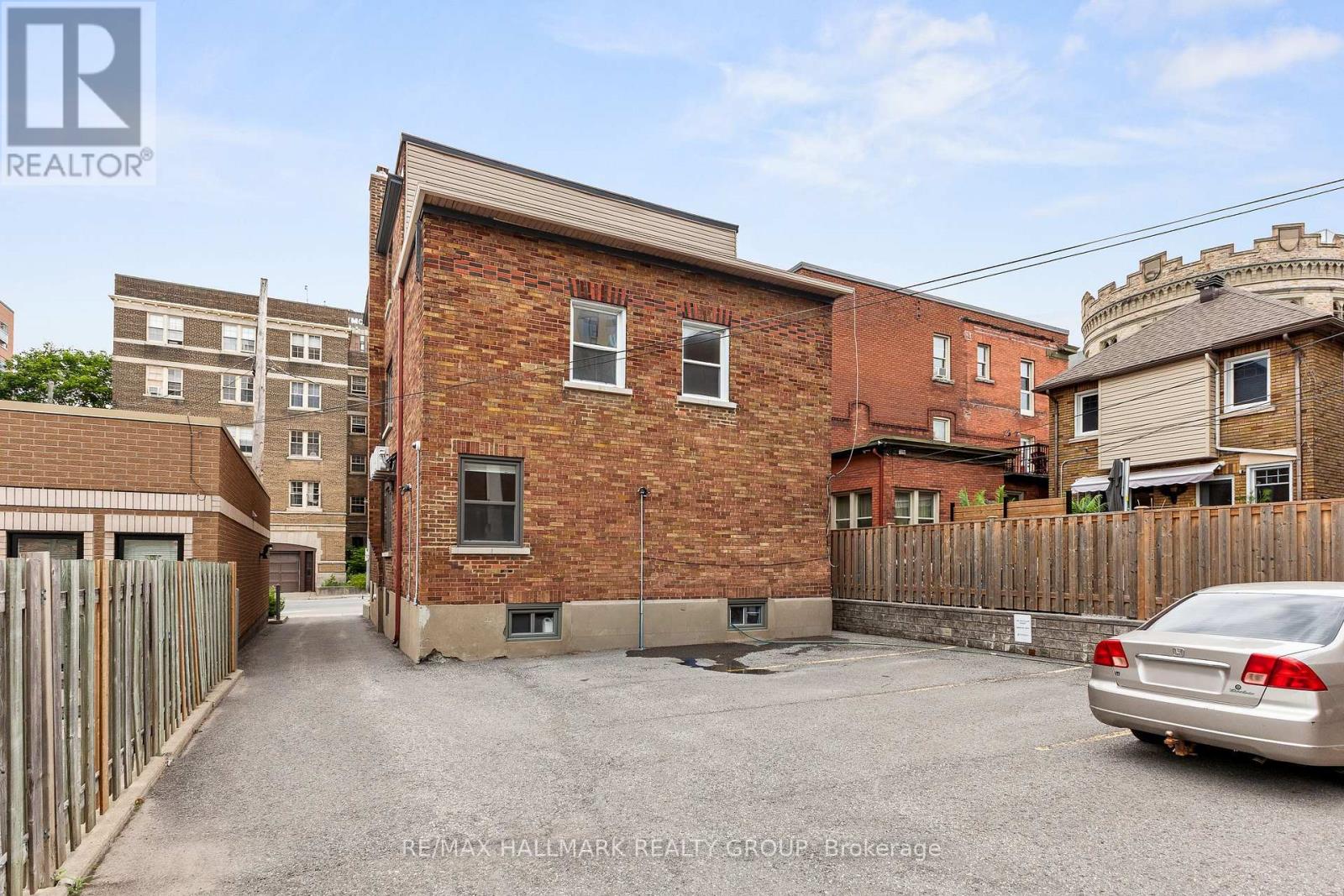 455 METCALFE STREET - 31