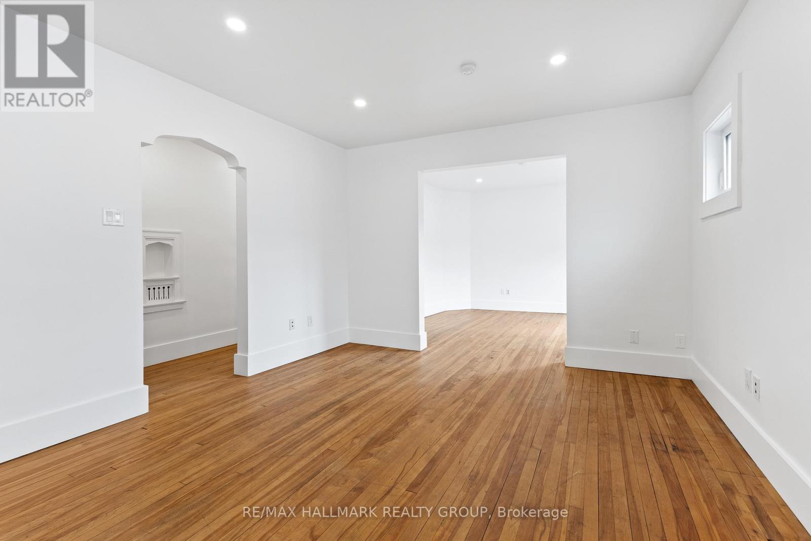 455 METCALFE STREET - 7