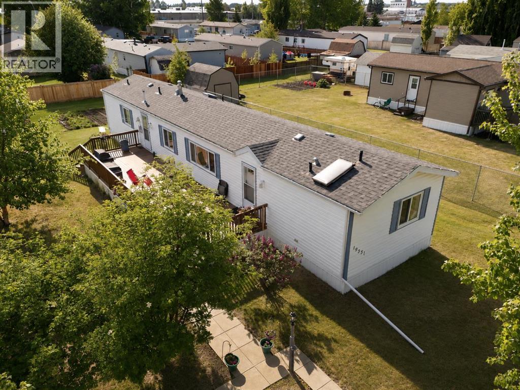 10521 102A Street, La Crete, Alberta, T0H2H0