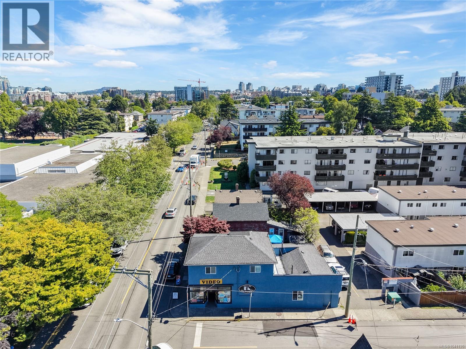  300 Beckley Avenue, Victoria