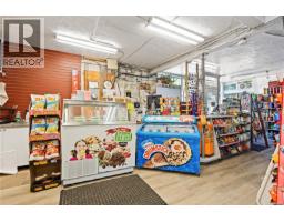 300 Beckley Ave, Victoria, BC V8V1J6 Photo 10