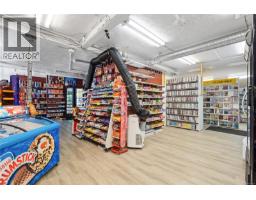 300 Beckley Ave, Victoria, BC V8V1J6 Photo 11