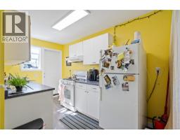 300 Beckley Ave, Victoria, BC V8V1J6 Photo 22
