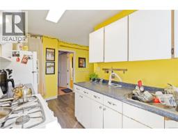 300 Beckley Ave, Victoria, BC V8V1J6 Photo 24