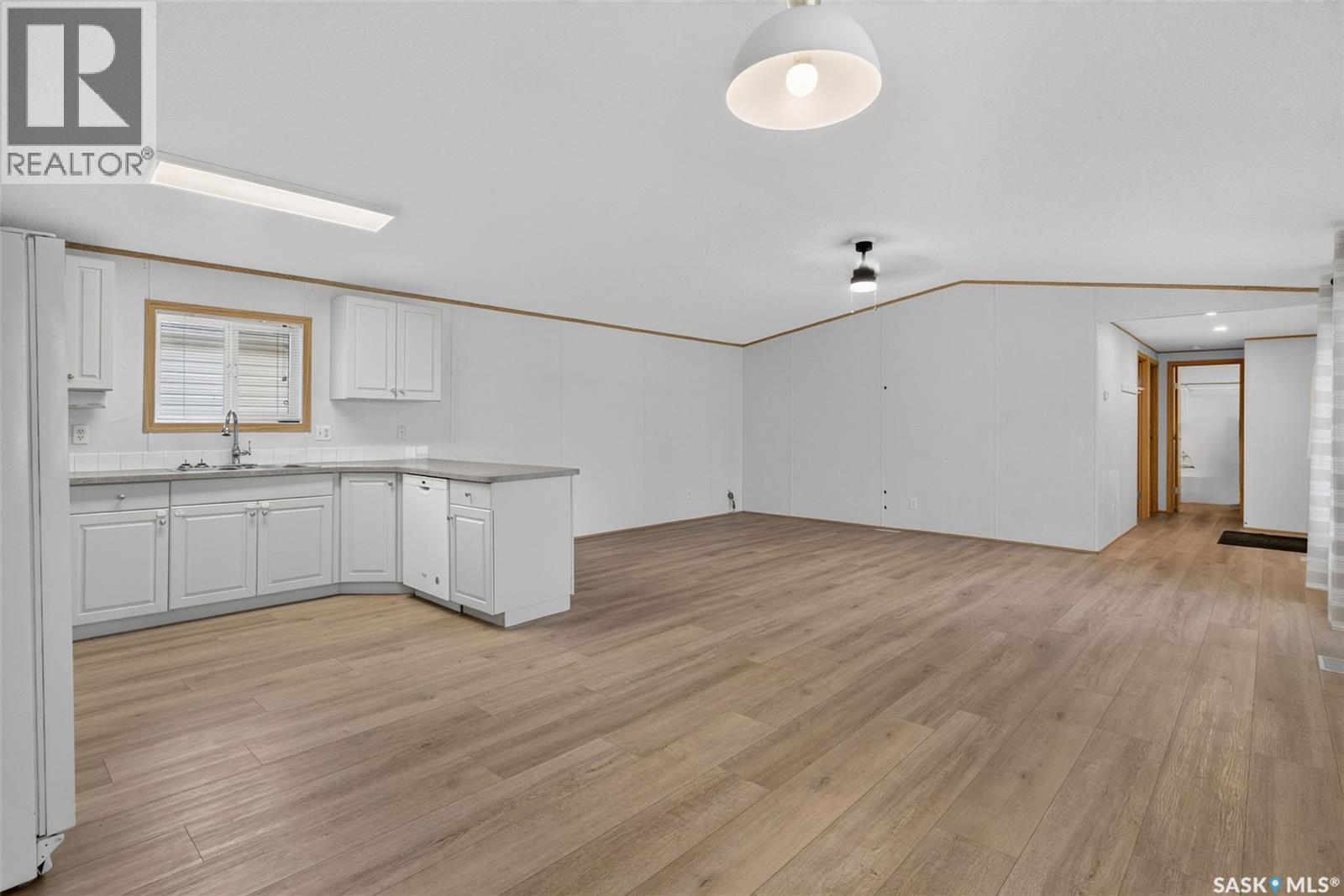 119 Railway AVENUE - 15