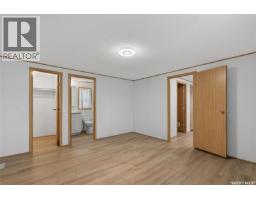 119 Railway Avenue, Kinistino, SK S0J1H0 Photo 21