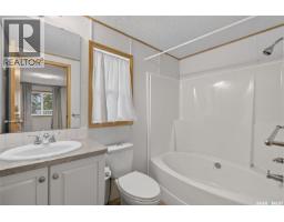 119 Railway Avenue, Kinistino, SK S0J1H0 Photo 25