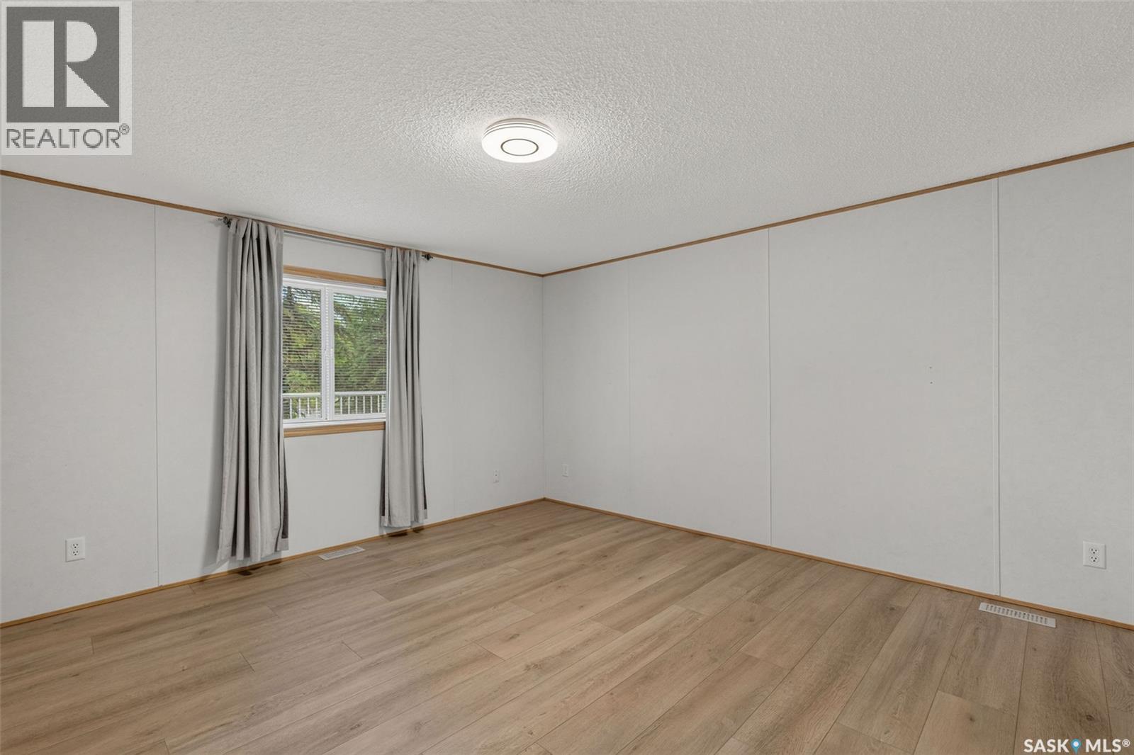 119 Railway AVENUE - 24