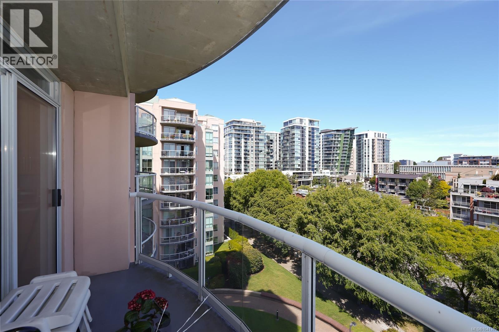 805 1020 View Street, Victoria